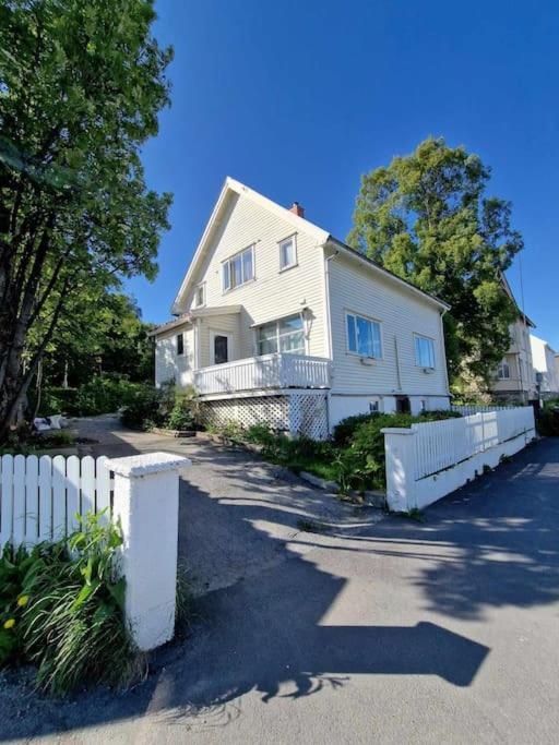 Villa Close To The City Centre Tromso Exterior photo